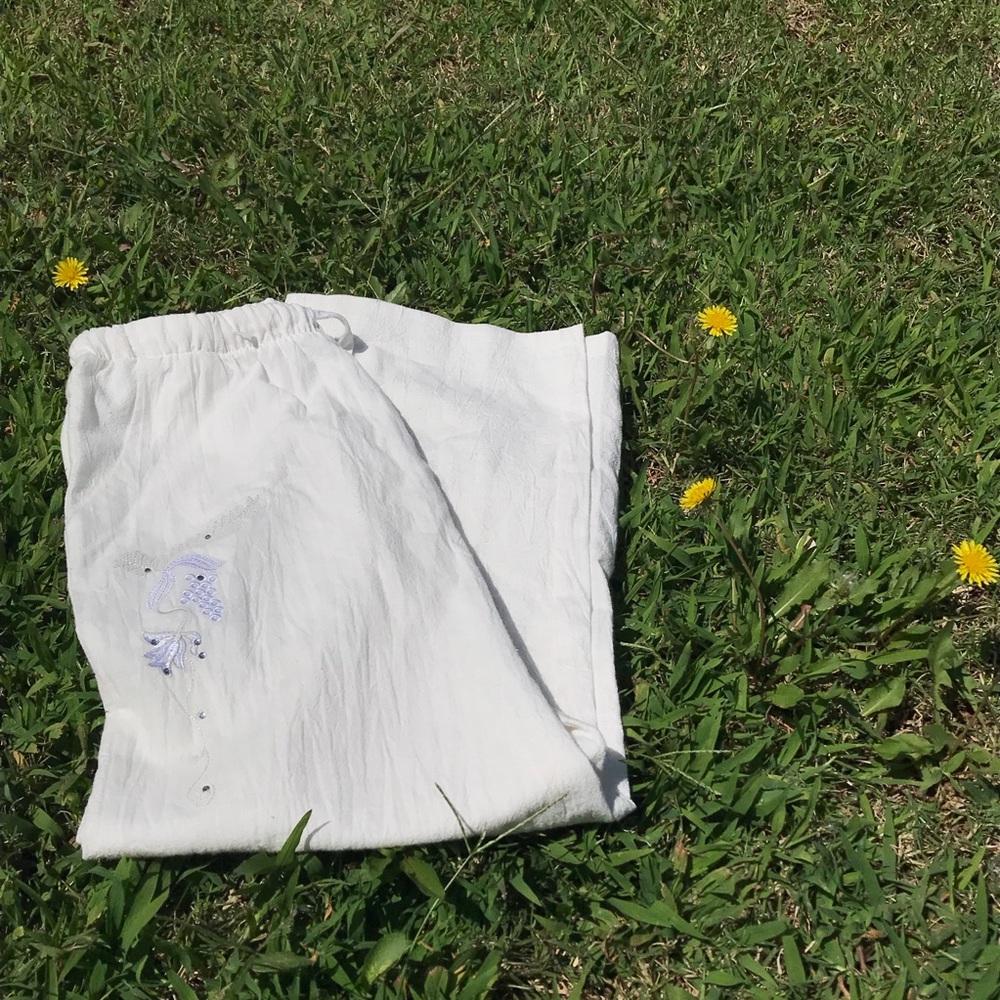 Vintage embroidered pants💫  Size S